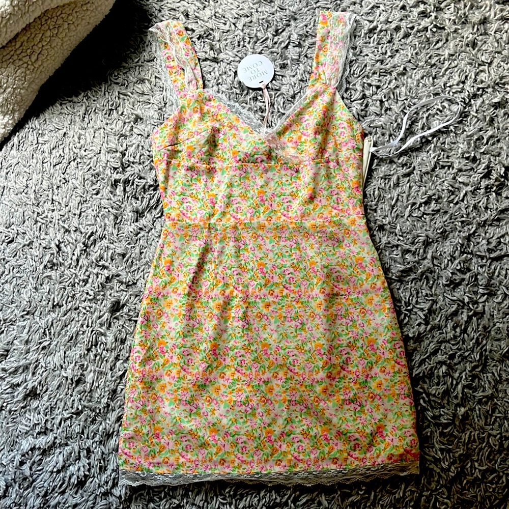NEW never worn, More To Come- floral mini dress with lace